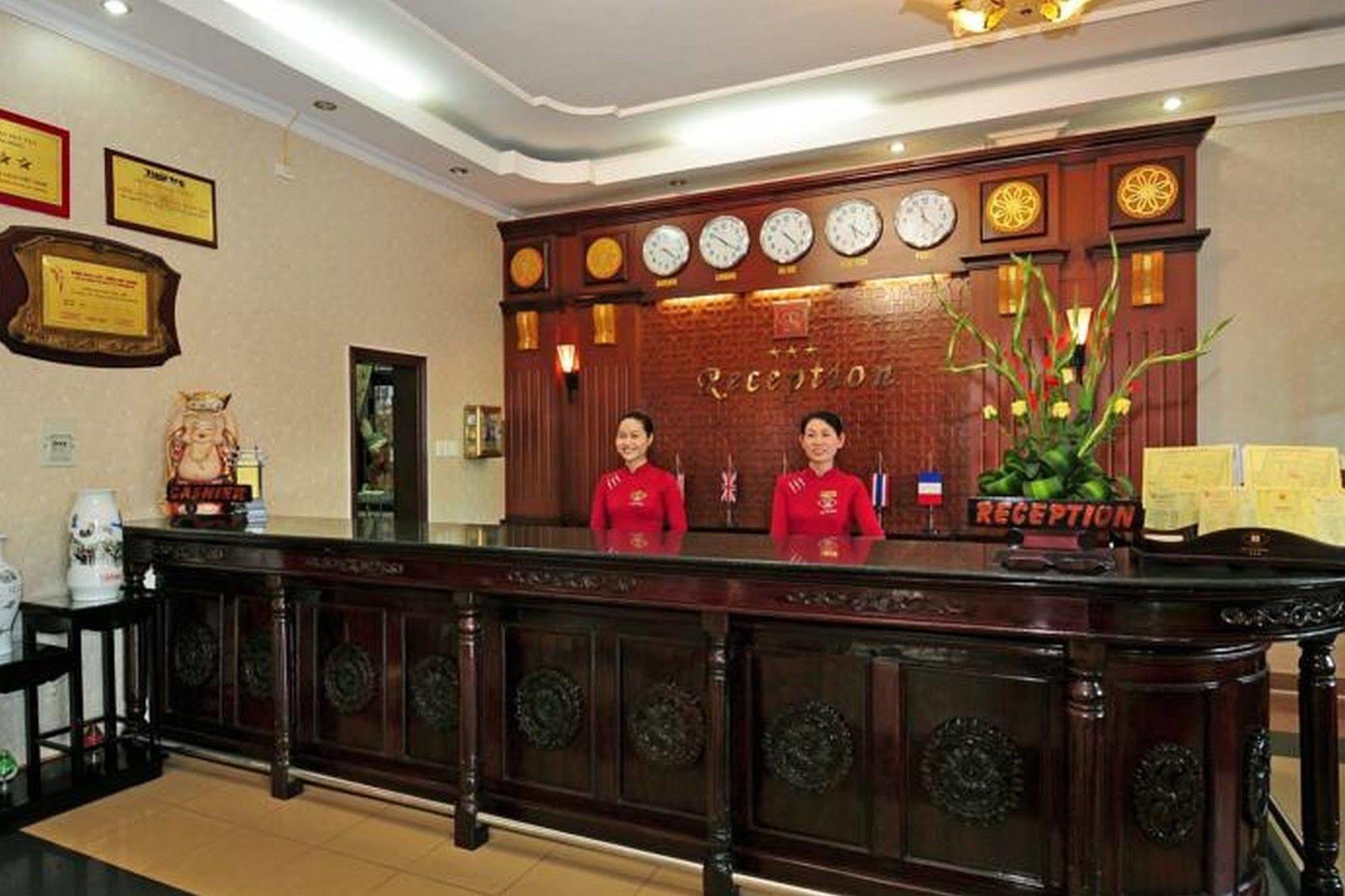 Duy Tan Hotel Hue Exterior foto